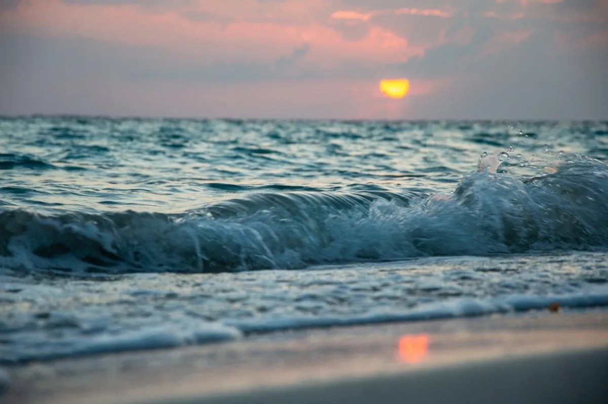 море жінці уві сні